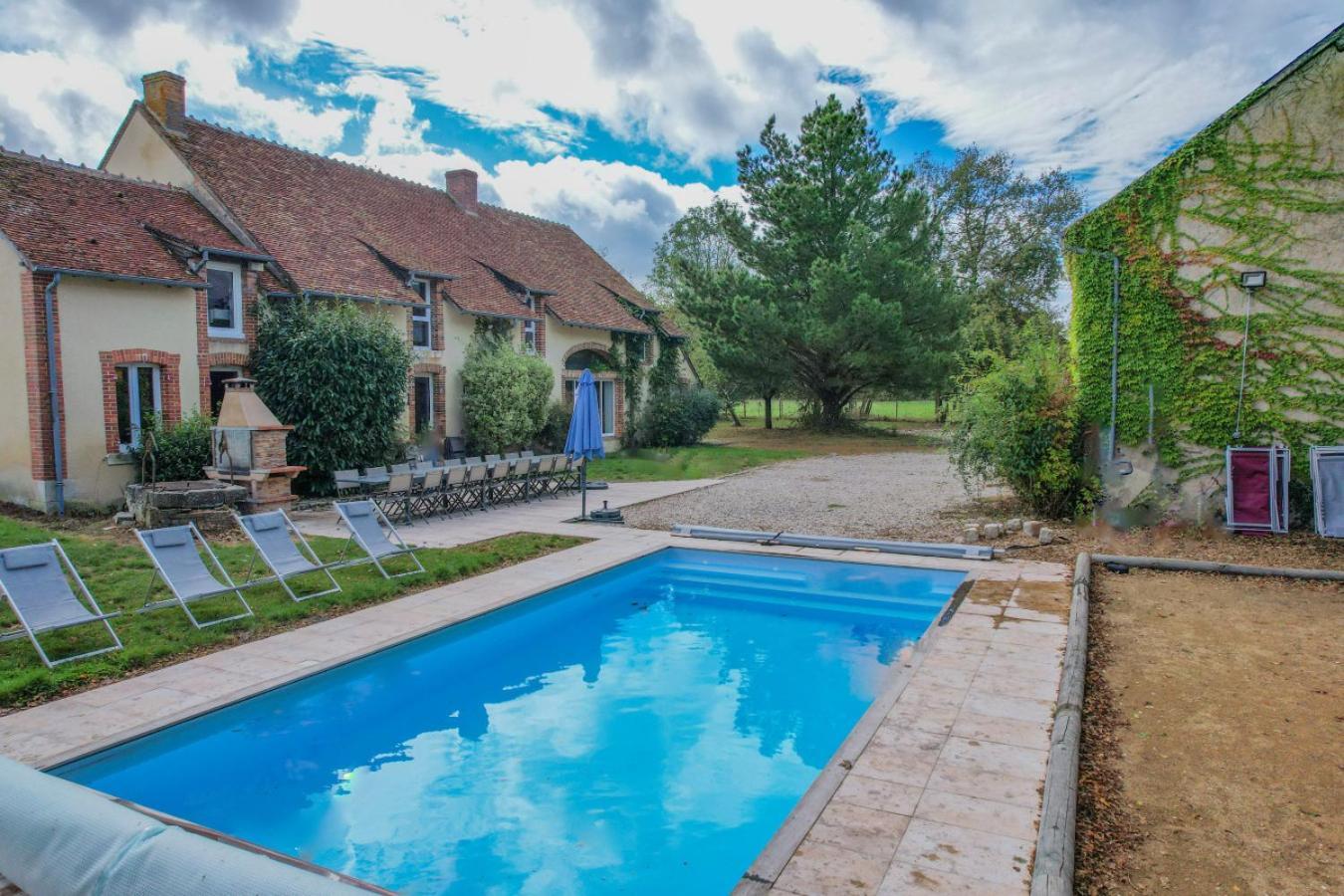 Crazy Villa Le Petit Belair 18 - Heated Pool - Foot - 2H Paris - 30P Aubigny sur Nere Bagian luar foto